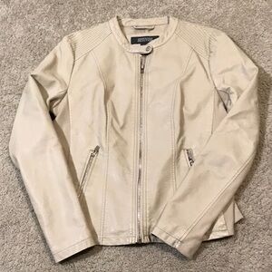 Preowned Kenneth Cole Reaction sand colored leather jacket - XL